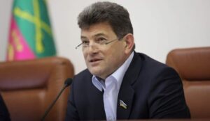 Владимир Буряк в понедельник отчитается о результатах своей работы за год