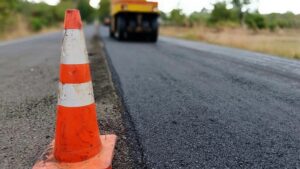 На перехресті по проспекту Соборному замінили асфальтне покриття